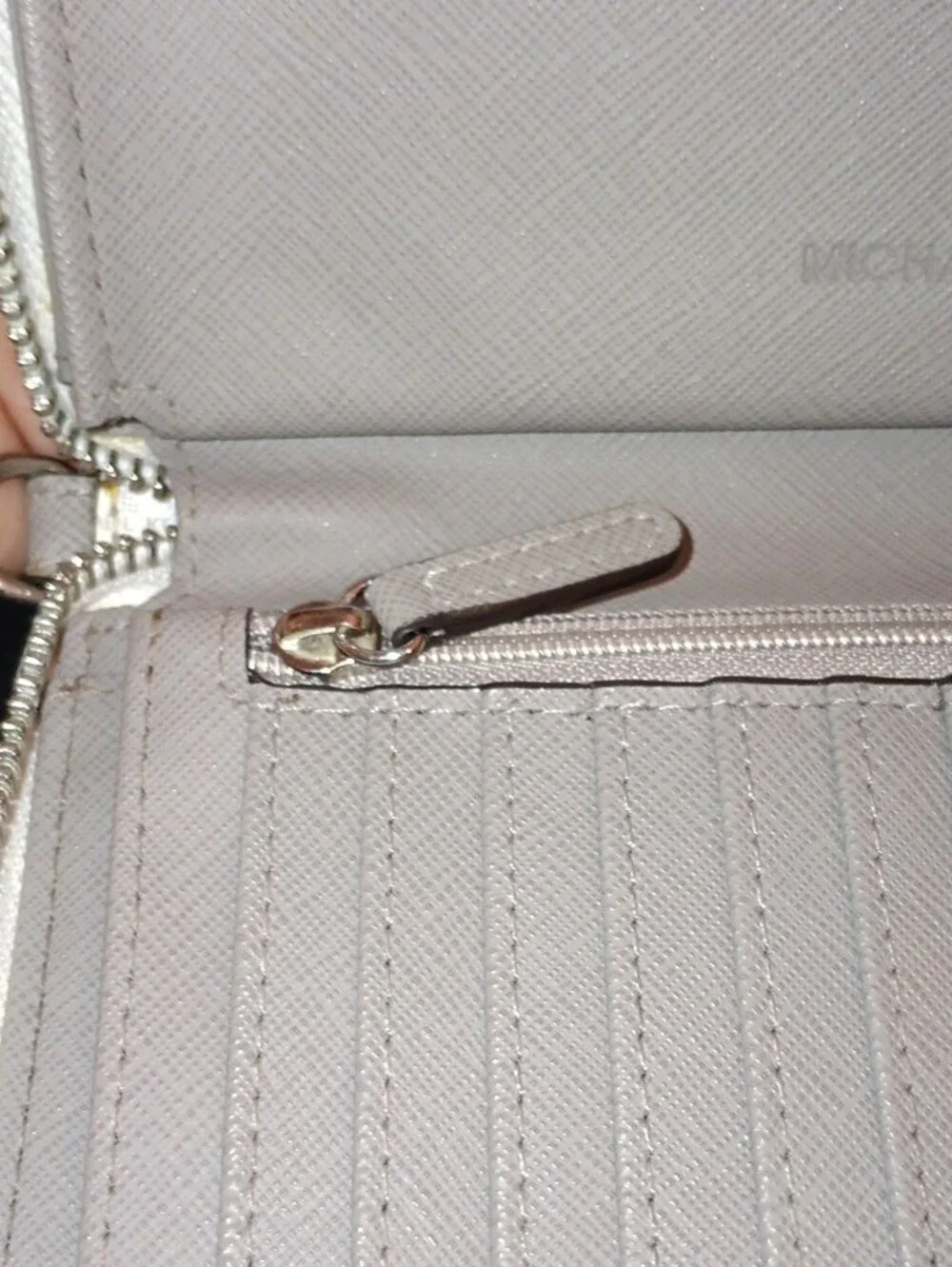 Michael Kors Signature Zip Wallet in Cream/Light Beige